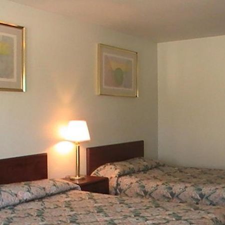 Hometown Inn Galion Bagian luar foto