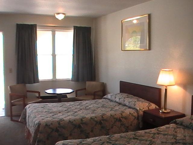 Hometown Inn Galion Bagian luar foto